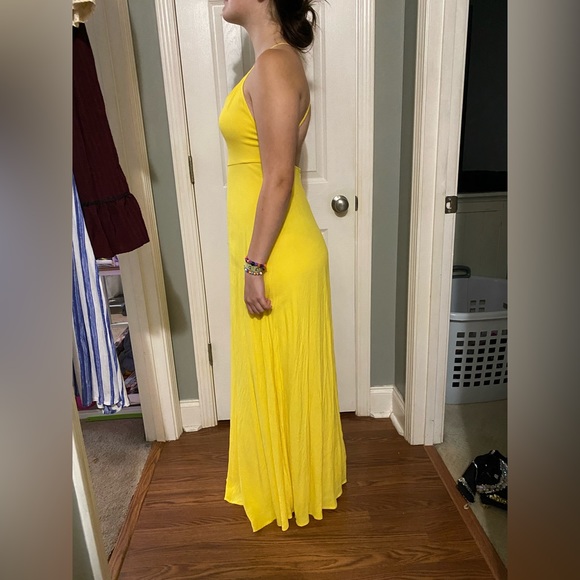 Yellow backless homecoming dress - Picture 2 of 4